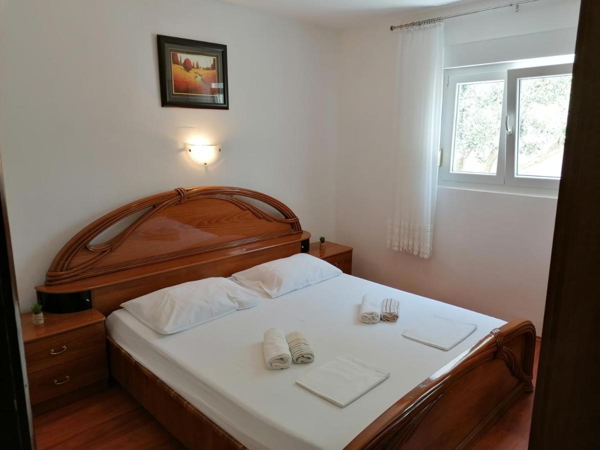 Apartments Lota Starigrad Paklenica Exteriér fotografie
