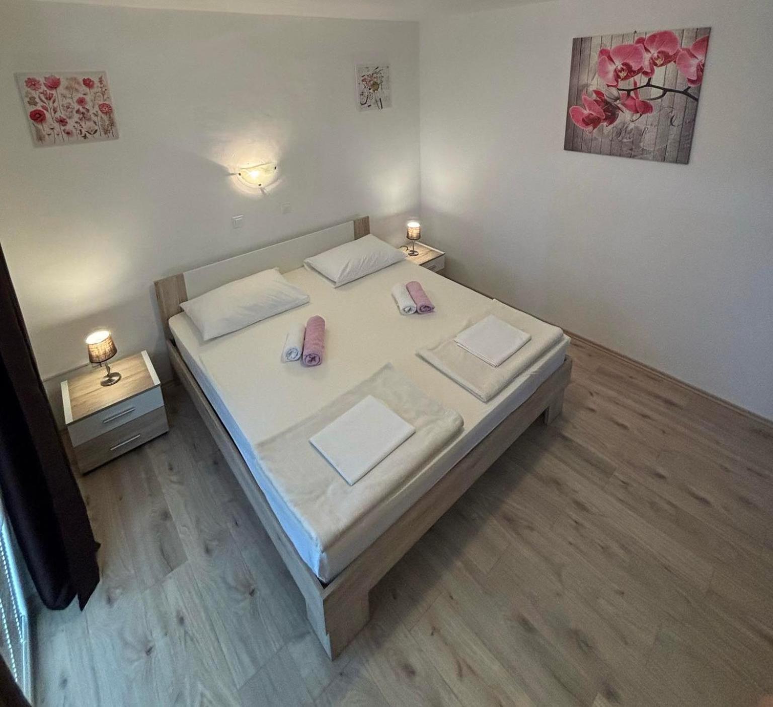 Apartments Lota Starigrad Paklenica Exteriér fotografie